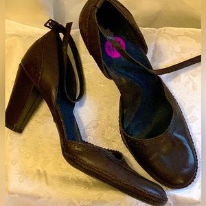 EUC leather aerosoles sz 8 1/2